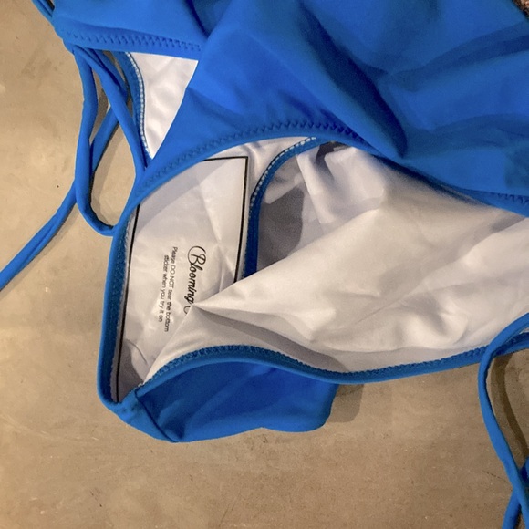 New women’s swim suits size medium - Picture 7 of 7